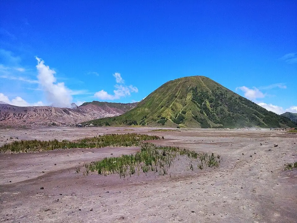 Panorama Gunung Batok